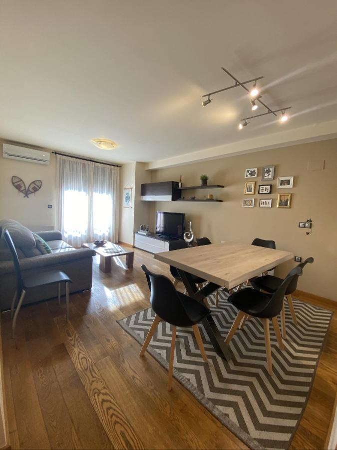 Apartament Neret I ซอร์ต ภายนอก รูปภาพ